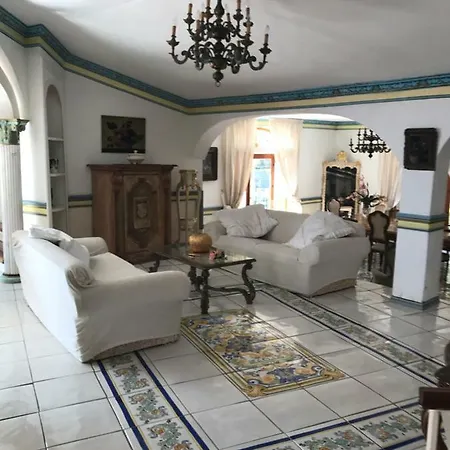 فيلة Costa Degli Dei