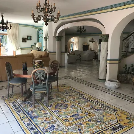 Costa Degli Dei فيلة فوروري